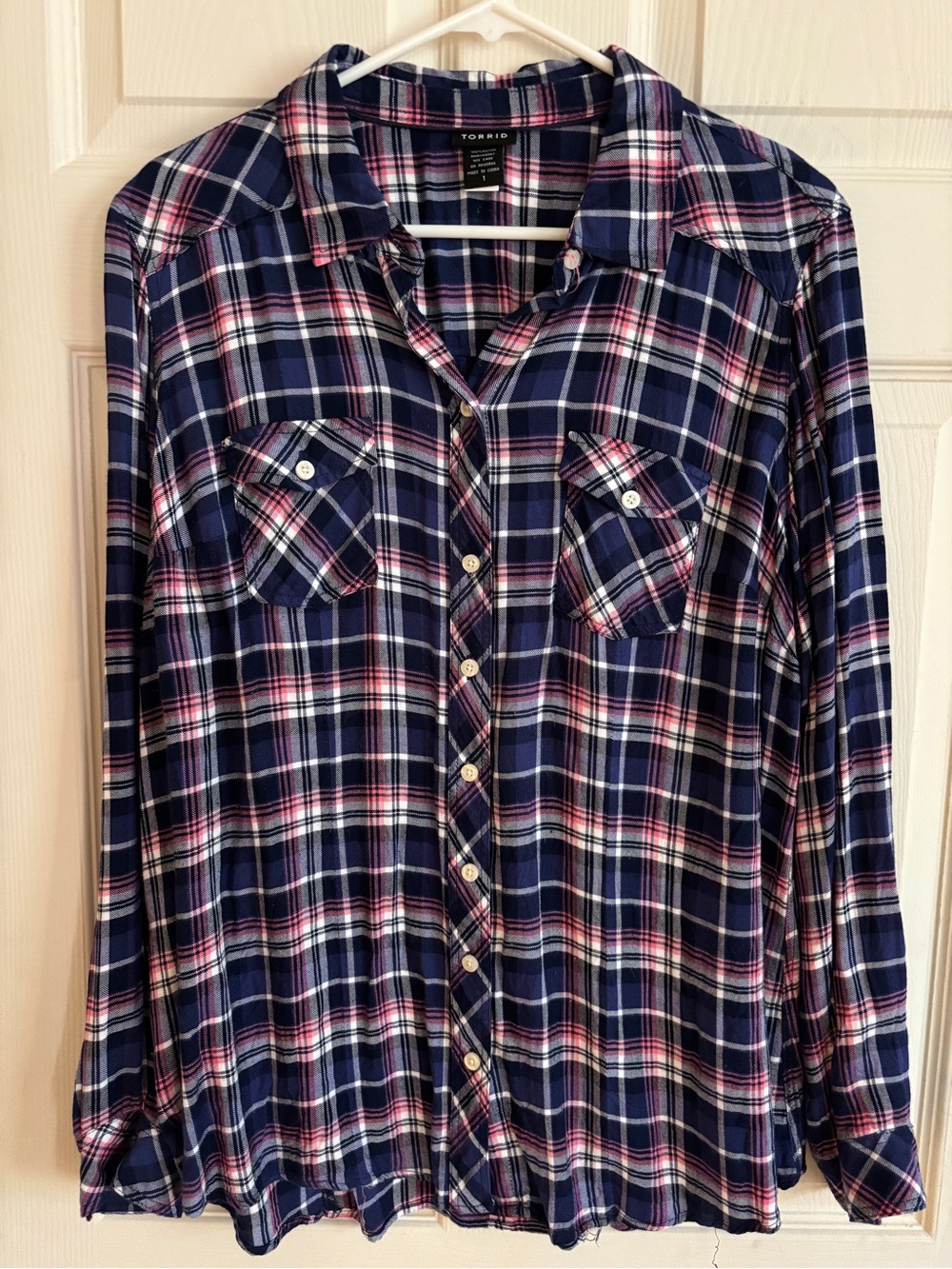 Torrid Sz 1 navy blue pink plaid long sleeve roll tab button front pockets